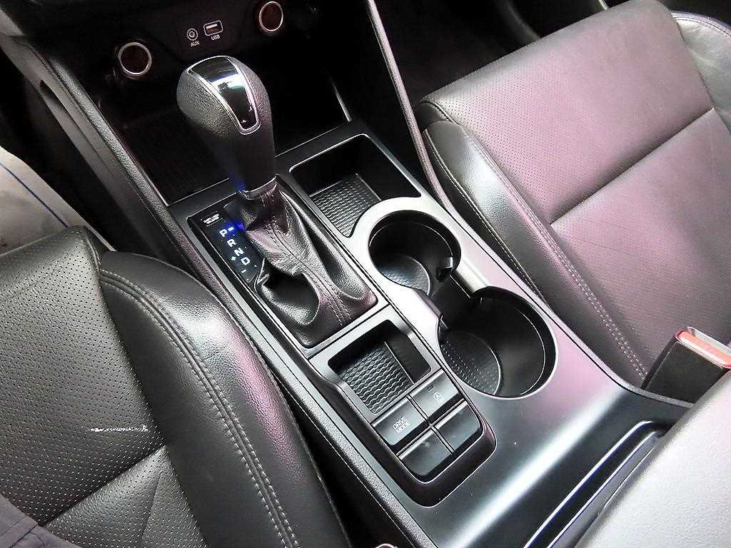 HYUNDAI Tucson - Vista 10