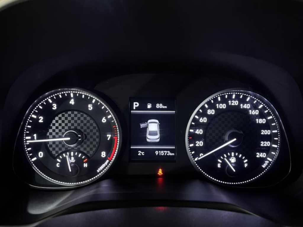 HYUNDAI Avante 2019 Blanco - Importación desde Corea - HF Imports Iquique - Foto 15