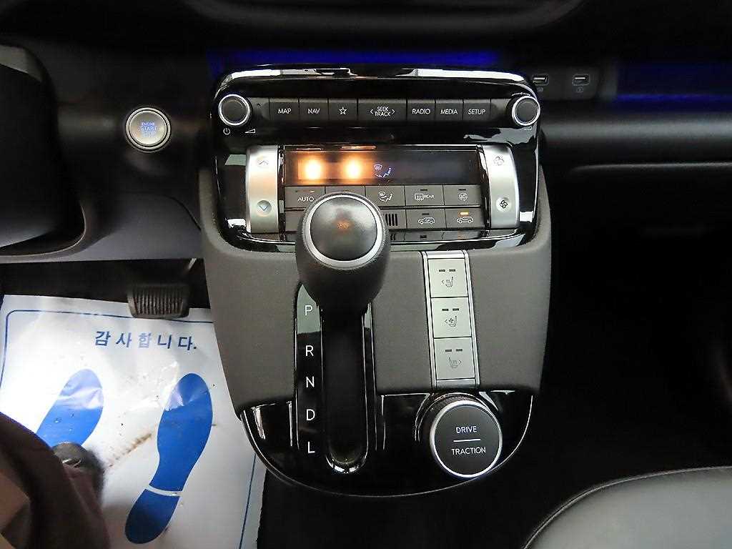 HYUNDAI Casper - Vista 10