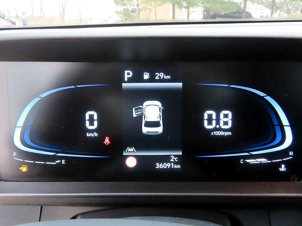 HYUNDAI Casper - Vista 9