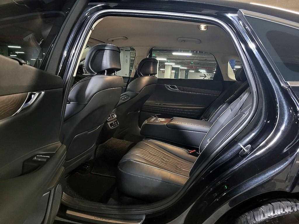 Genesis G80 - Vista 8