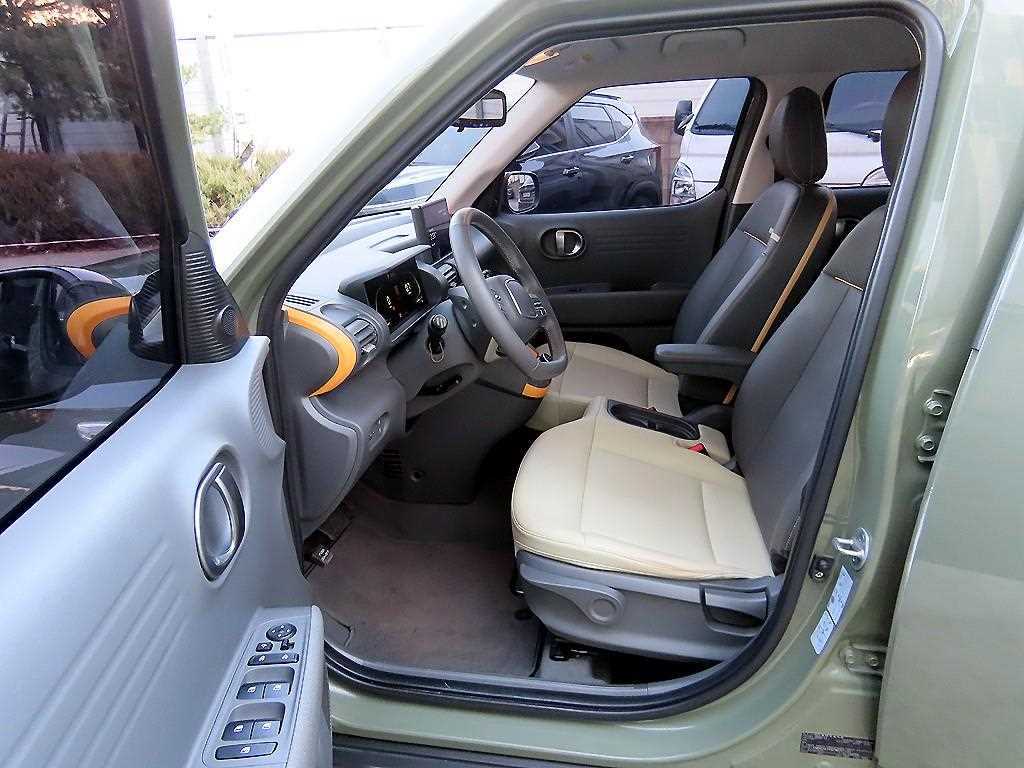 HYUNDAI Casper - Vista 5