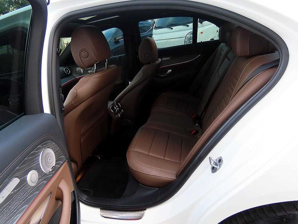 Mercedes Benz E class - Vista 6