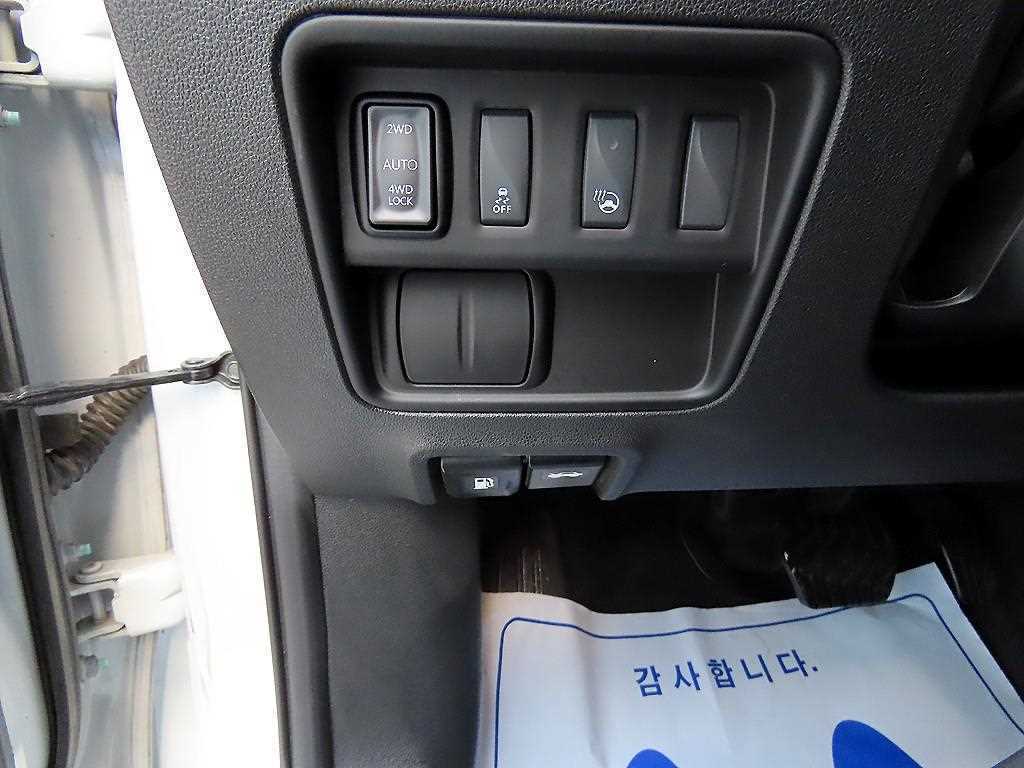 SAMSUNG QM6 - Vista 12