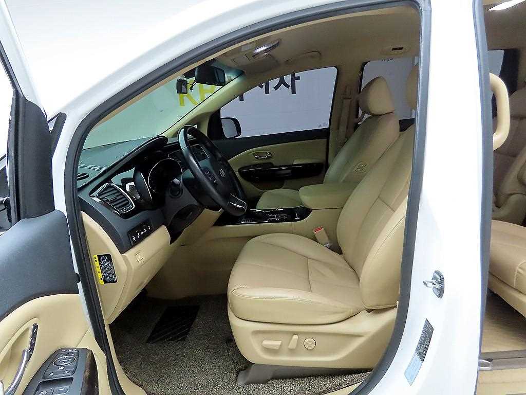 KIA Carnival 2020 Blanco - Importación desde Corea - HF Imports Iquique - Foto 14