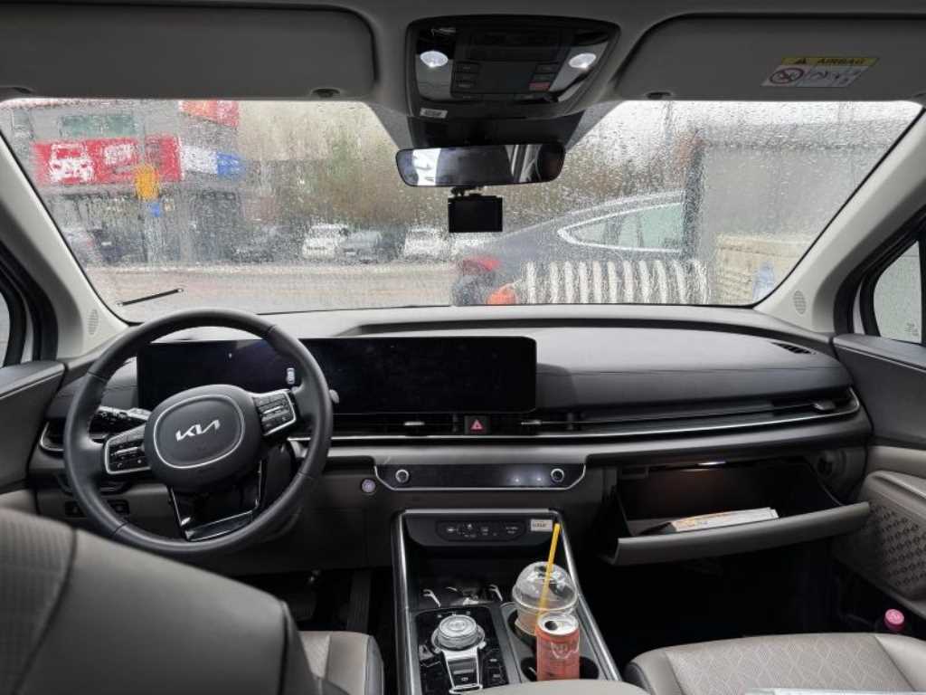 KIA Carnival - Vista 4