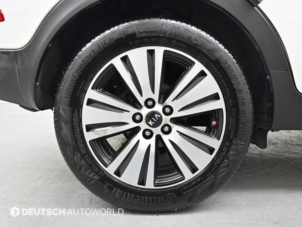 KIA Sportage - Vista 5