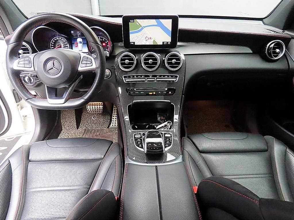 Mercedes Benz GLC Class - Vista 7