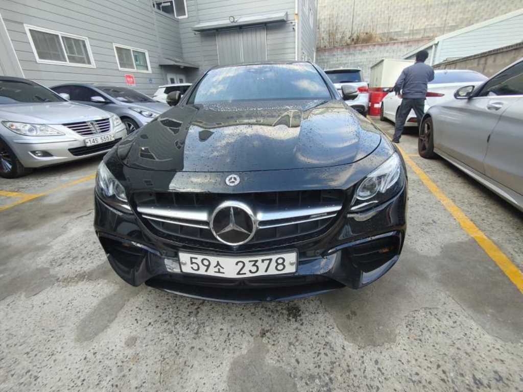 Mercedes Benz E class 2018 Negro - Importación desde Corea - HF Imports Iquique - Foto 1