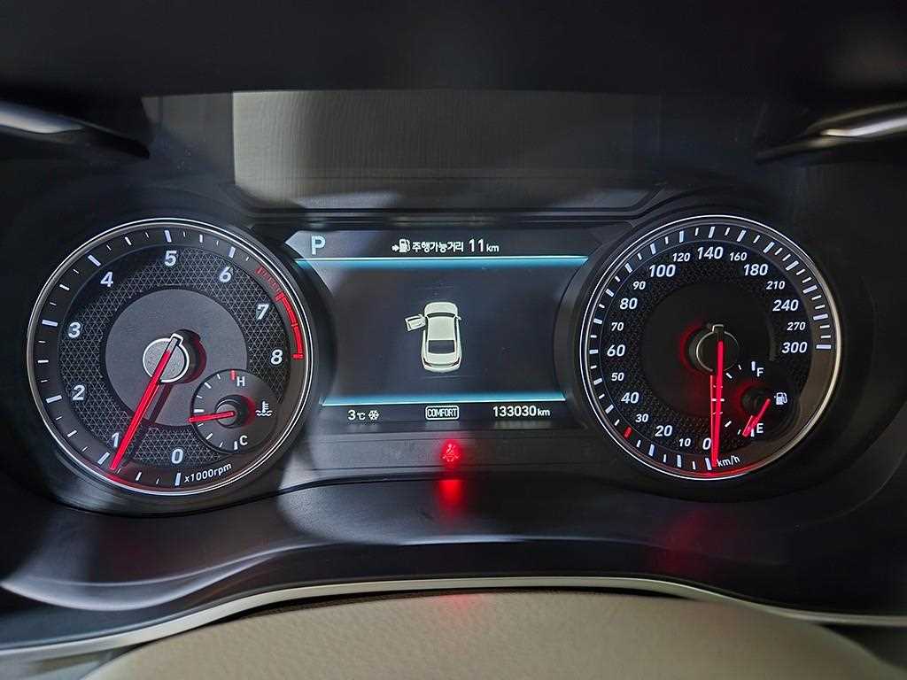 Genesis G70 - Vista 10