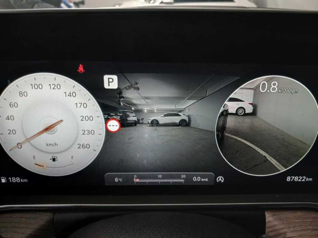 Genesis G90 - Vista 11