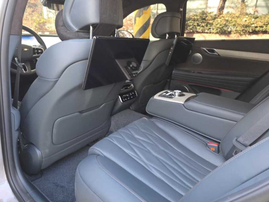 Genesis G80 - Vista 11