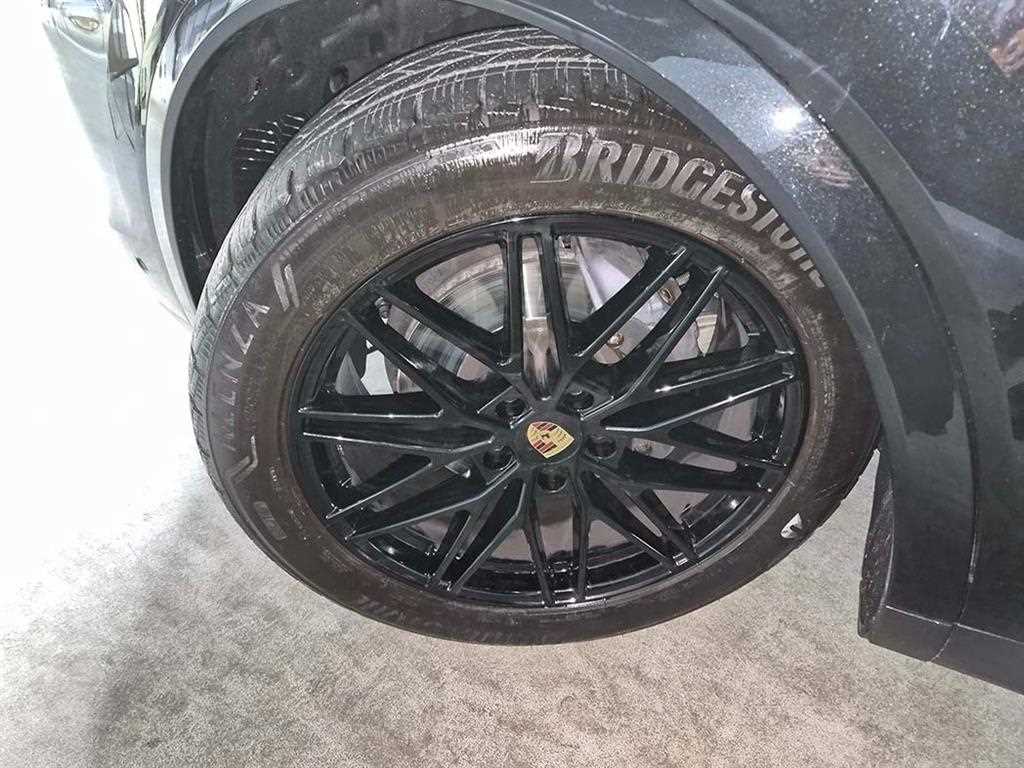 Porsche Cayenne 2024 Negro - Importación desde Corea - HF Imports Iquique - Foto 20