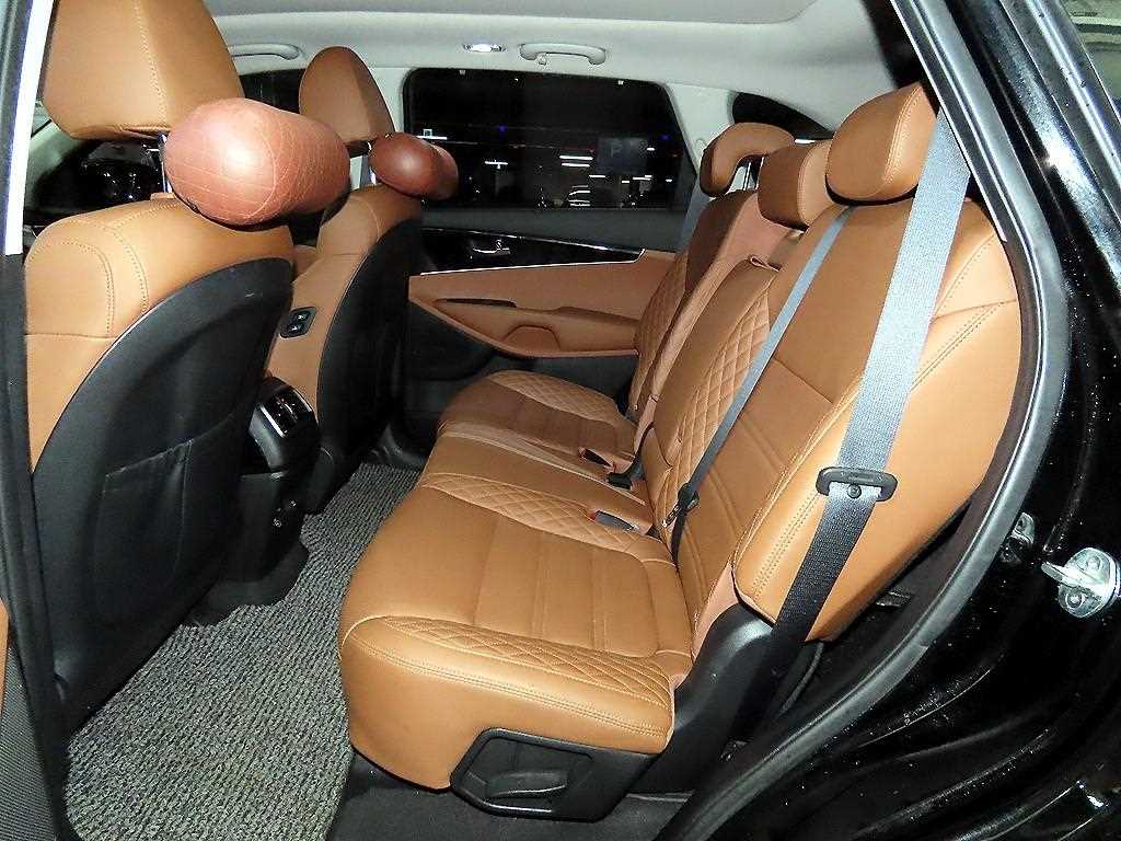 KIA Sorento - Vista 7