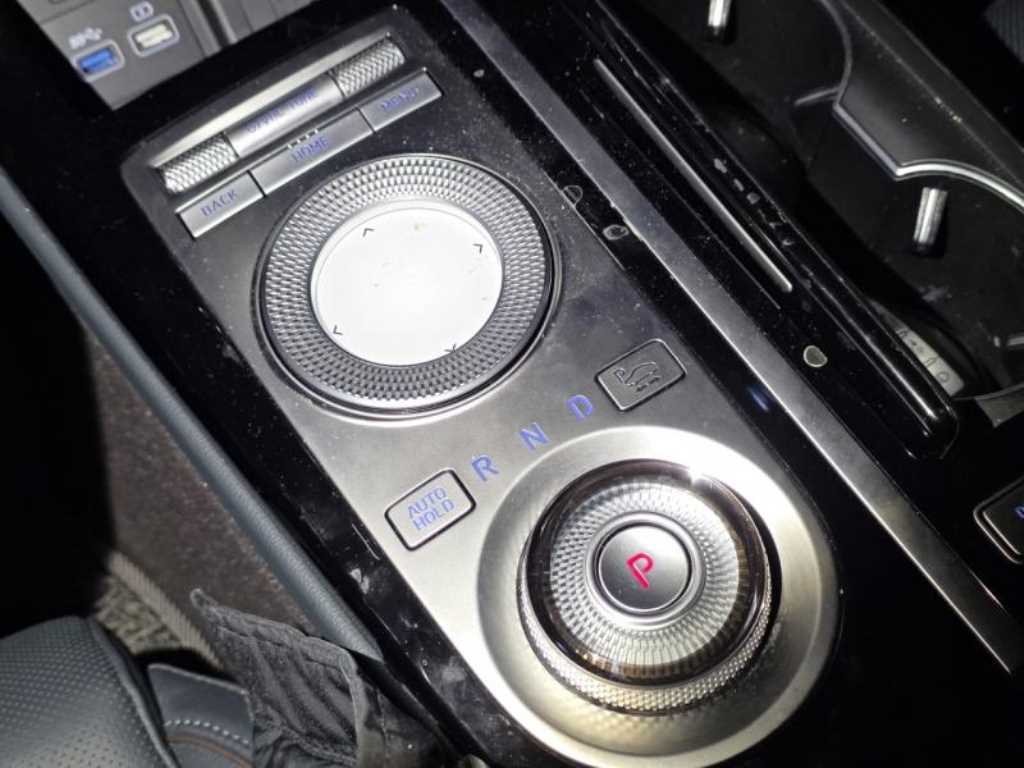 Genesis G80 - Vista 10