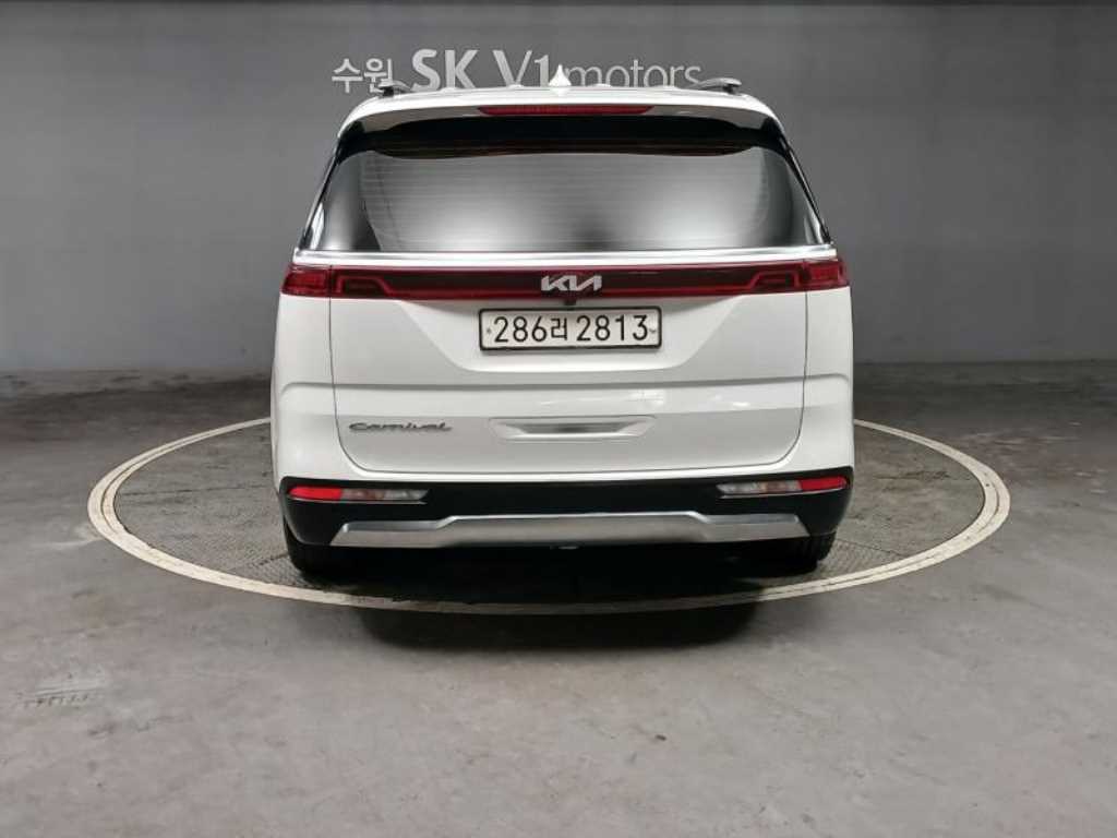 KIA Carnival - Vista 5