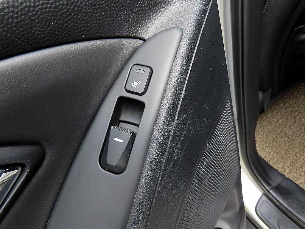 HYUNDAI Tucson 2012 Plateado - Importación desde Corea - HF Imports Iquique - Foto 17