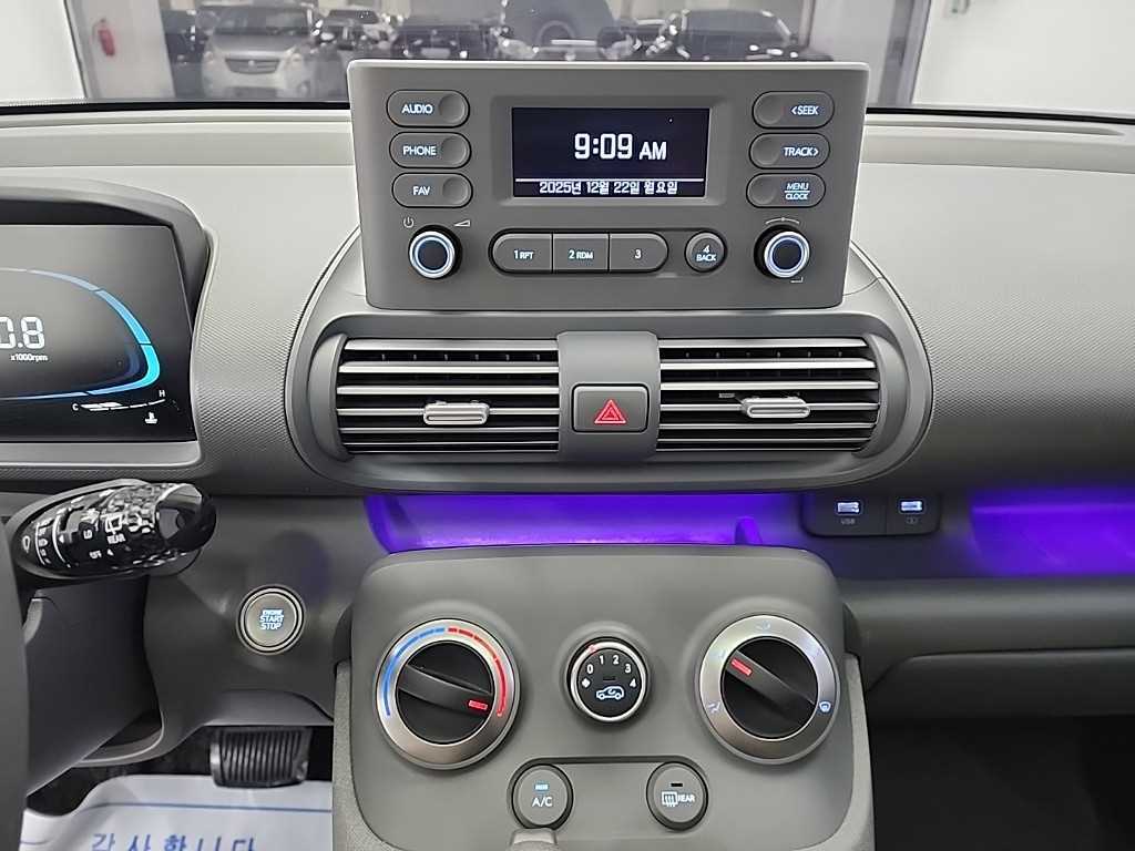 HYUNDAI Casper - Vista 11