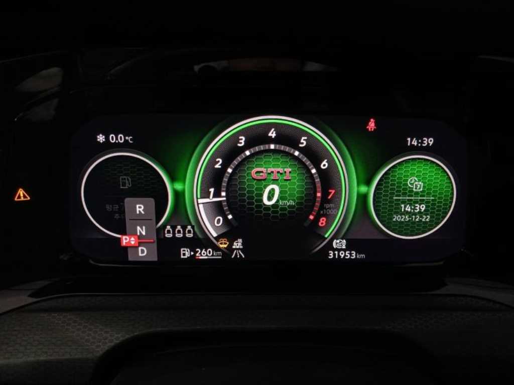 Volkswagen Golf - Vista 10