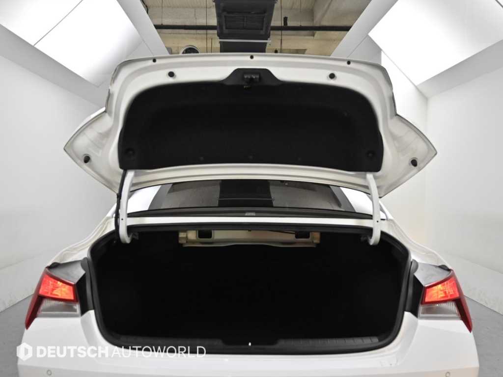 HYUNDAI Avante 2022 Blanco - Importación desde Corea - HF Imports Iquique - Foto 20