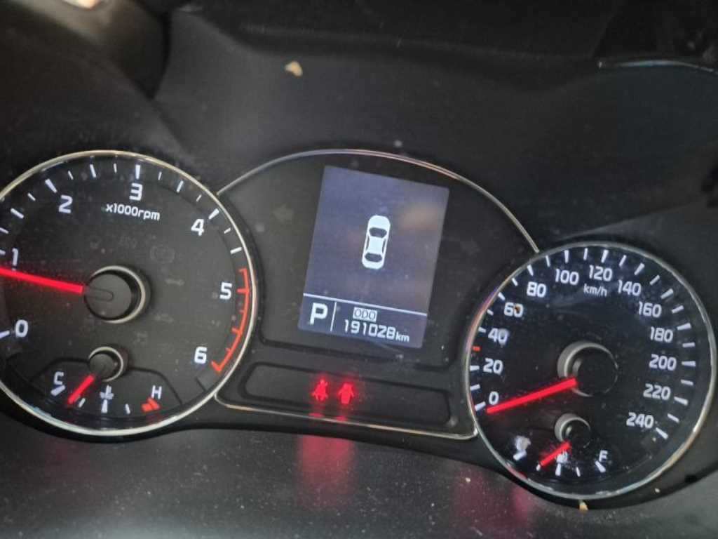 KIA K3 - Vista 4