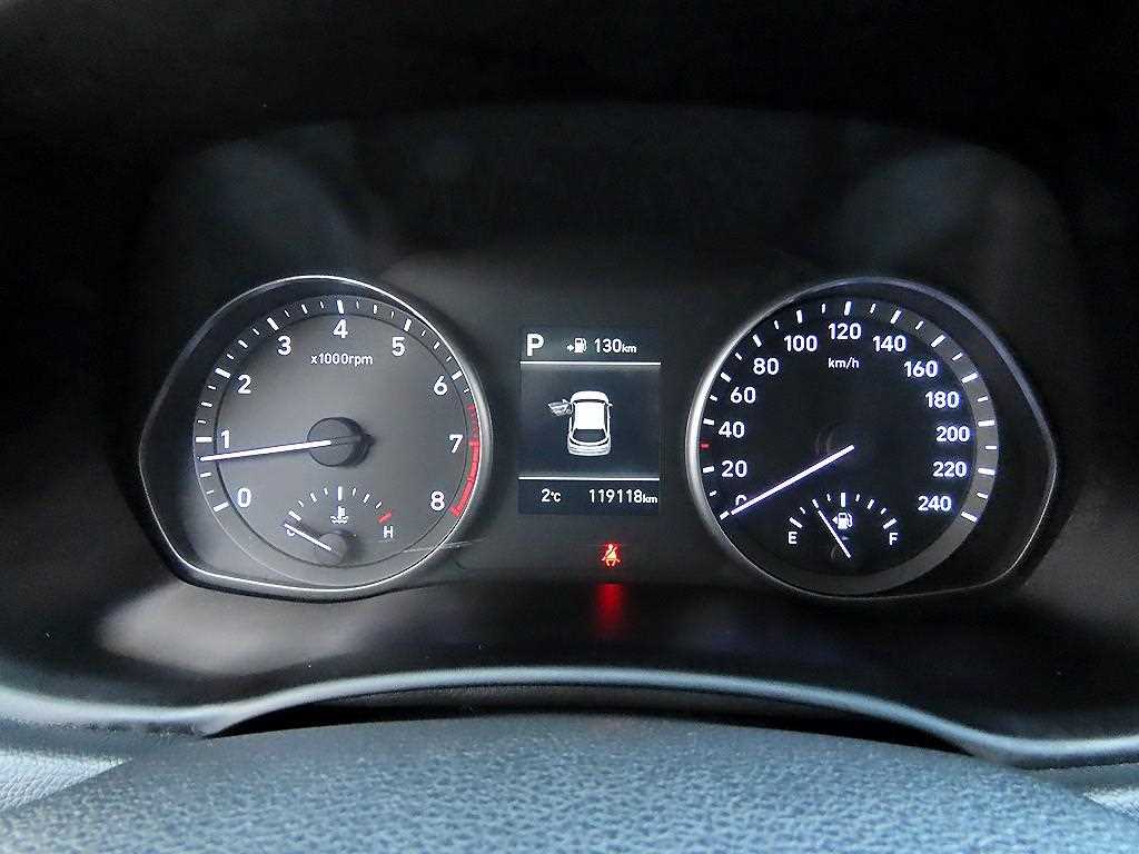 HYUNDAI i30 - Vista 9