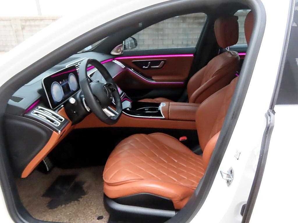 Mercedes Benz S Class - Vista 5