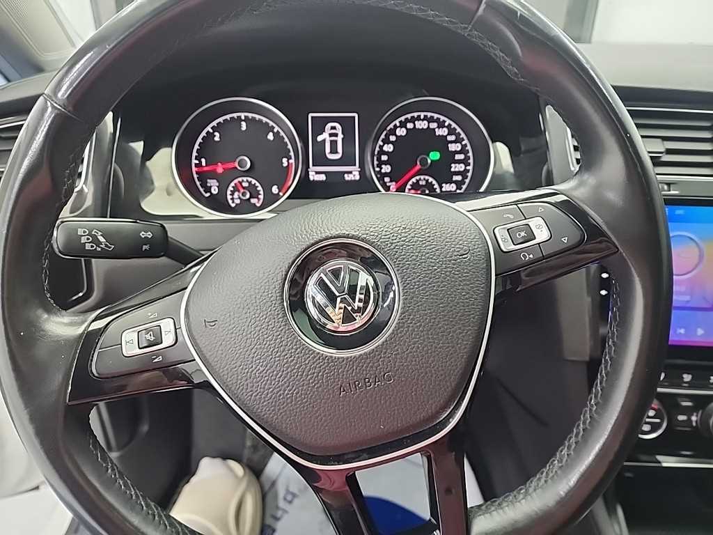 Volkswagen Golf - Vista 9