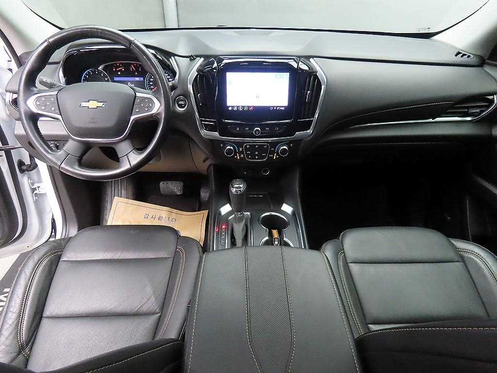 Chevrolet Travers - Vista 7