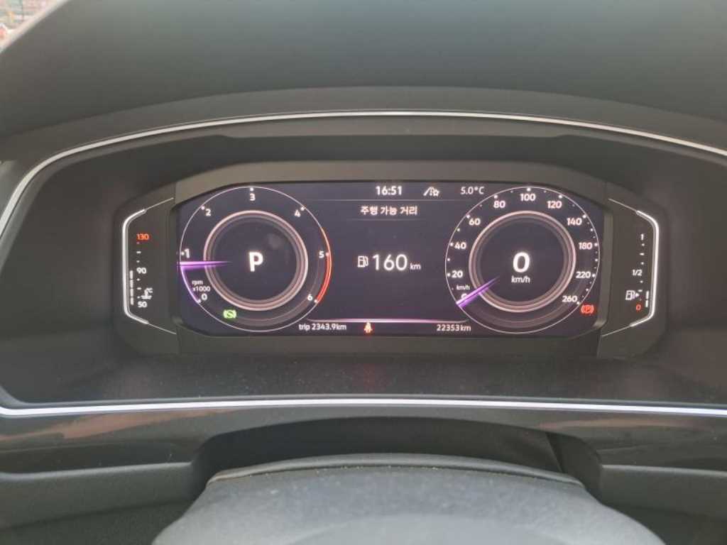 Volkswagen Tiguan - Vista 5