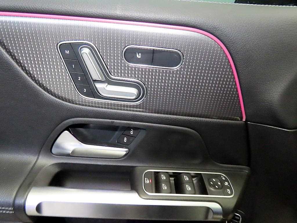 Mercedes Benz GLB Class 2021 Negro - Importación desde Corea - HF Imports Iquique - Foto 14