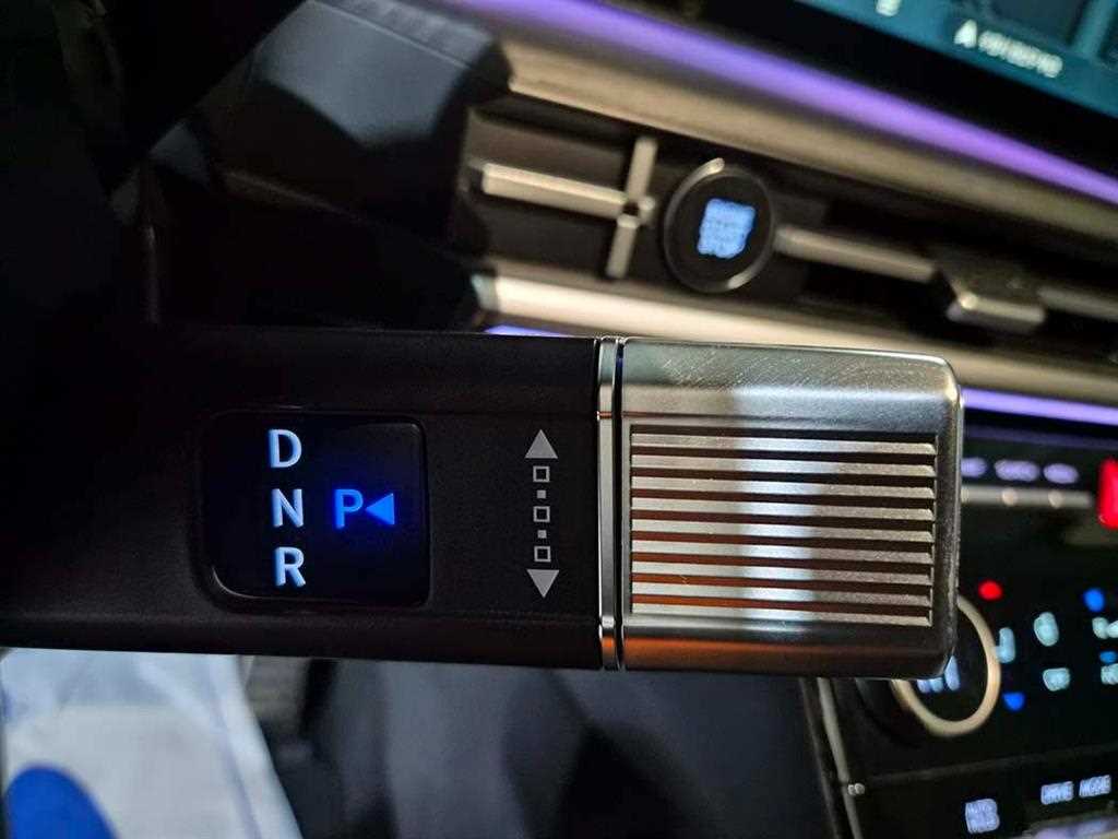 HYUNDAI Santa Fe - Vista 10