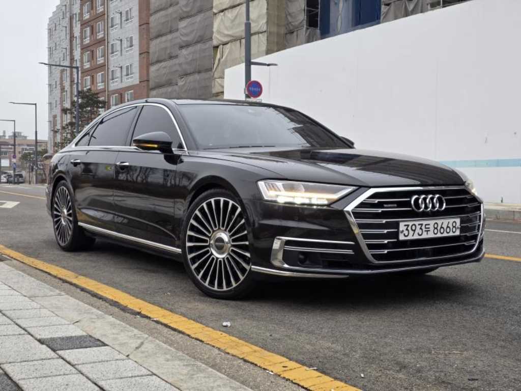 Audi A8 - Vista 4