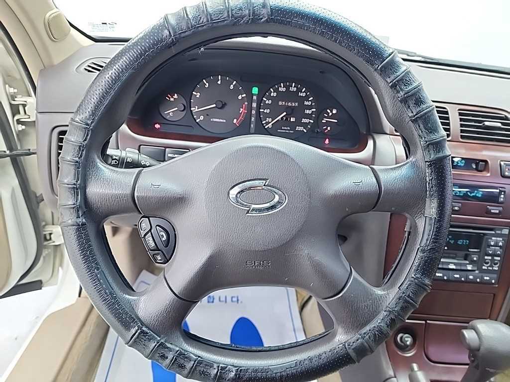 SAMSUNG SM5 - Vista 9