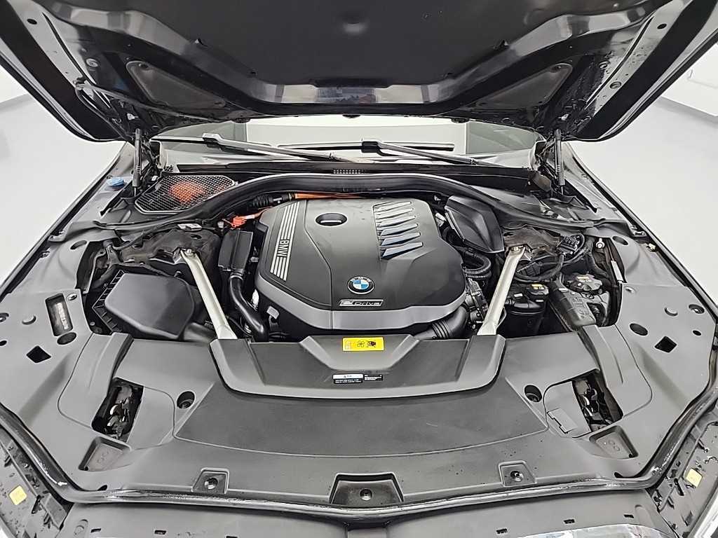 BMW 7 Series - Vista 5