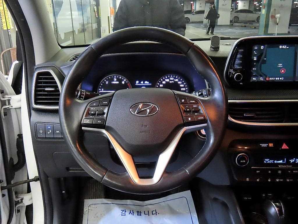 HYUNDAI Tucson - Vista 8