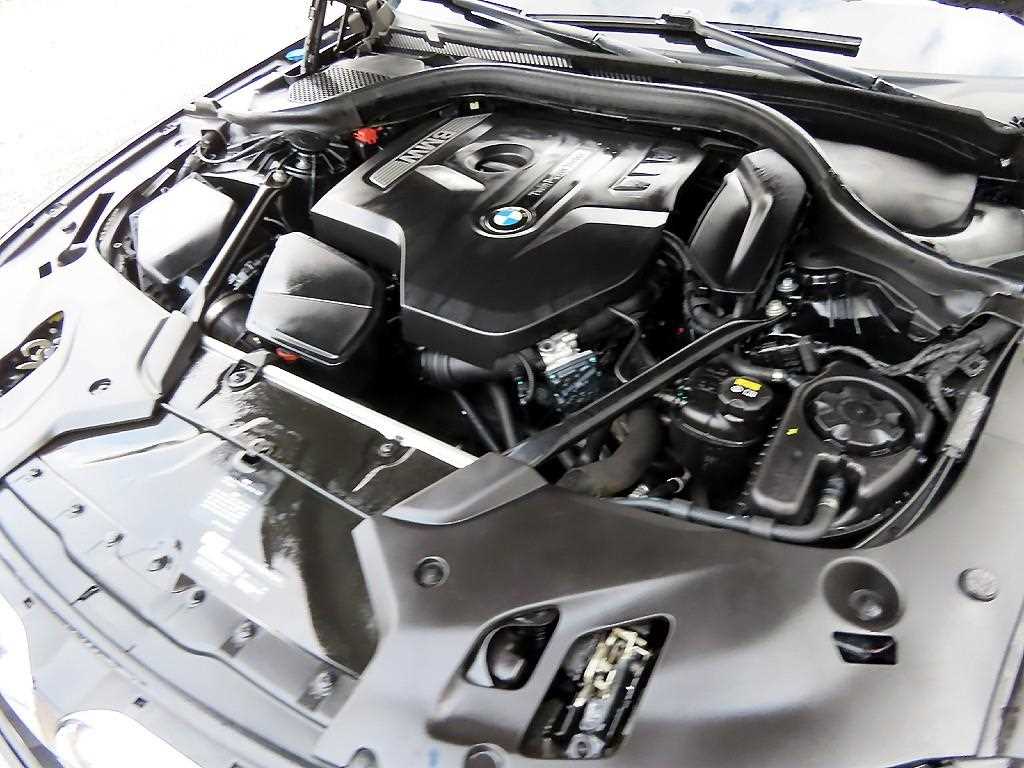 BMW 5 Series 2018 Negro - Importación desde Corea - HF Imports Iquique - Foto 19