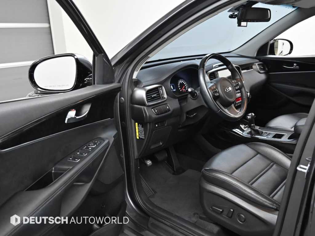KIA Sorento - Vista 11