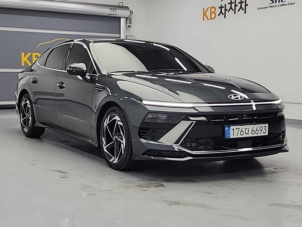 HYUNDAI Sonata - Vista 4