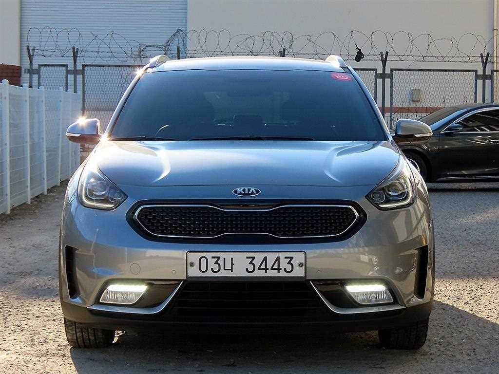 KIA Niro 2018 Gris - Importación desde Corea - HF Imports Iquique - Foto 1