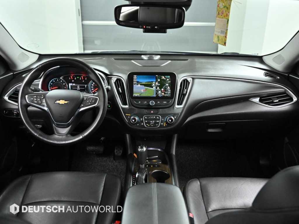 Chevrolet Malibu - Vista 5