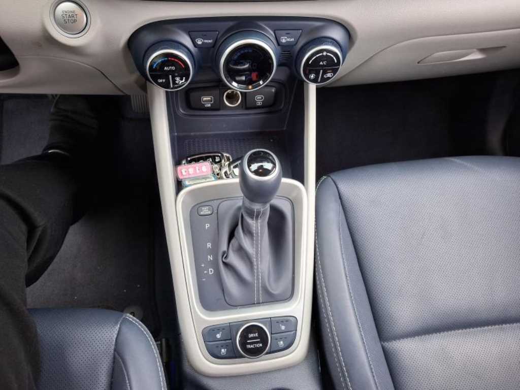 HYUNDAI Venue - Vista 10