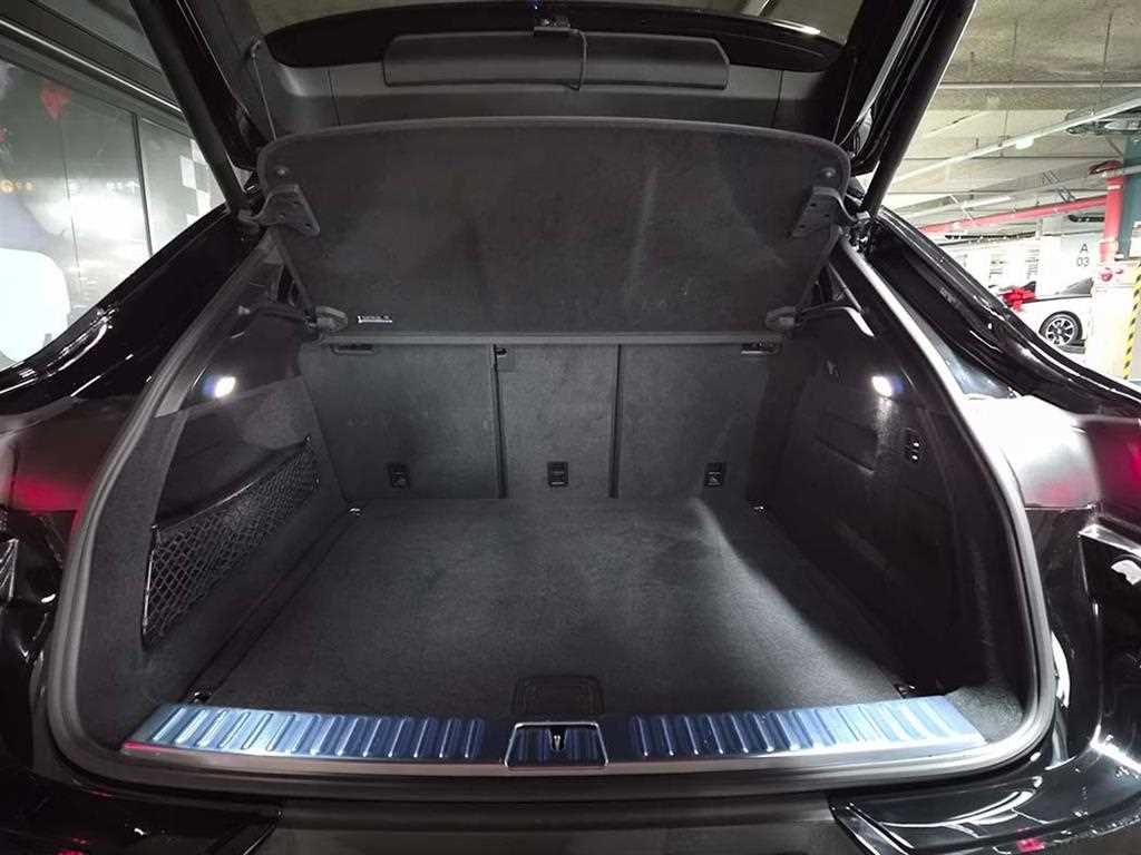 Porsche Cayenne 2024 Negro - Importación desde Corea - HF Imports Iquique - Foto 18