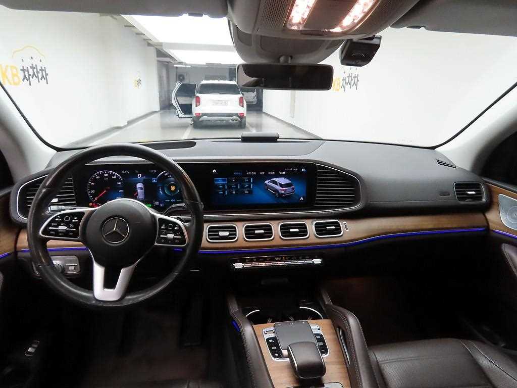Mercedes Benz GLE Class - Vista 6