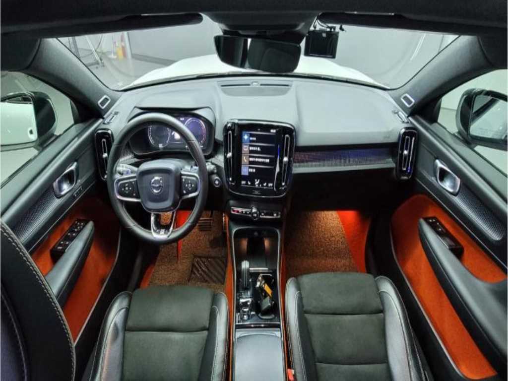 Volvo XC40 - Vista 6