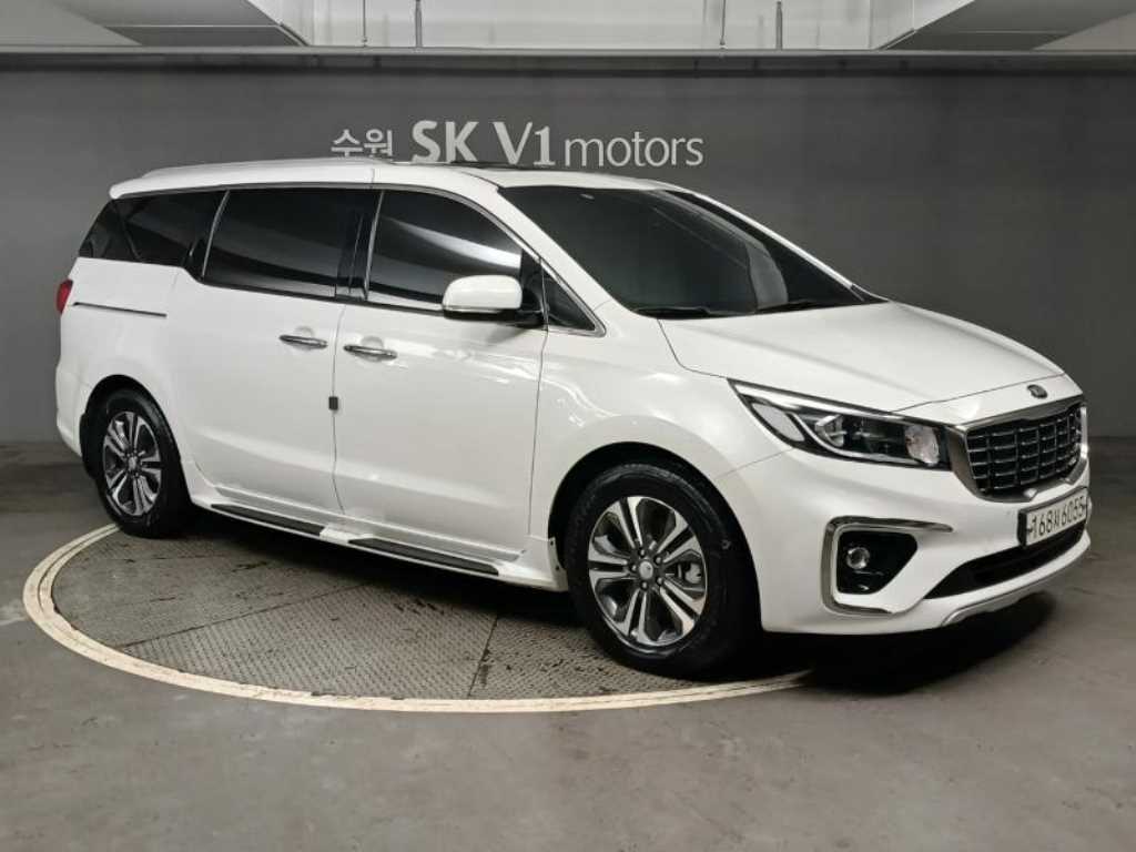 KIA Carnival - Vista 5