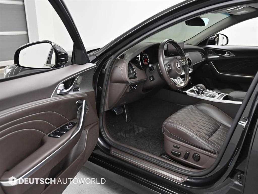 KIA Stinger - Vista 11