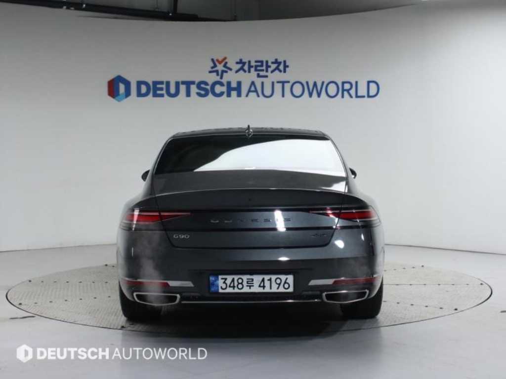 Genesis G90 - Vista 4