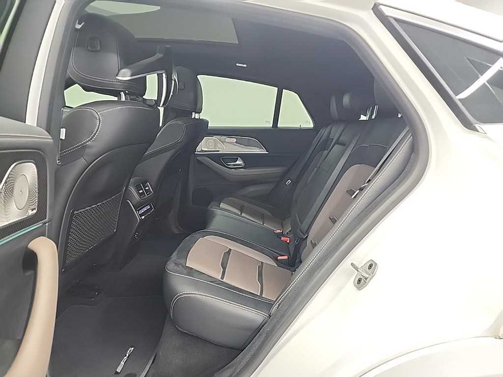 Mercedes Benz GLE Class - Vista 12