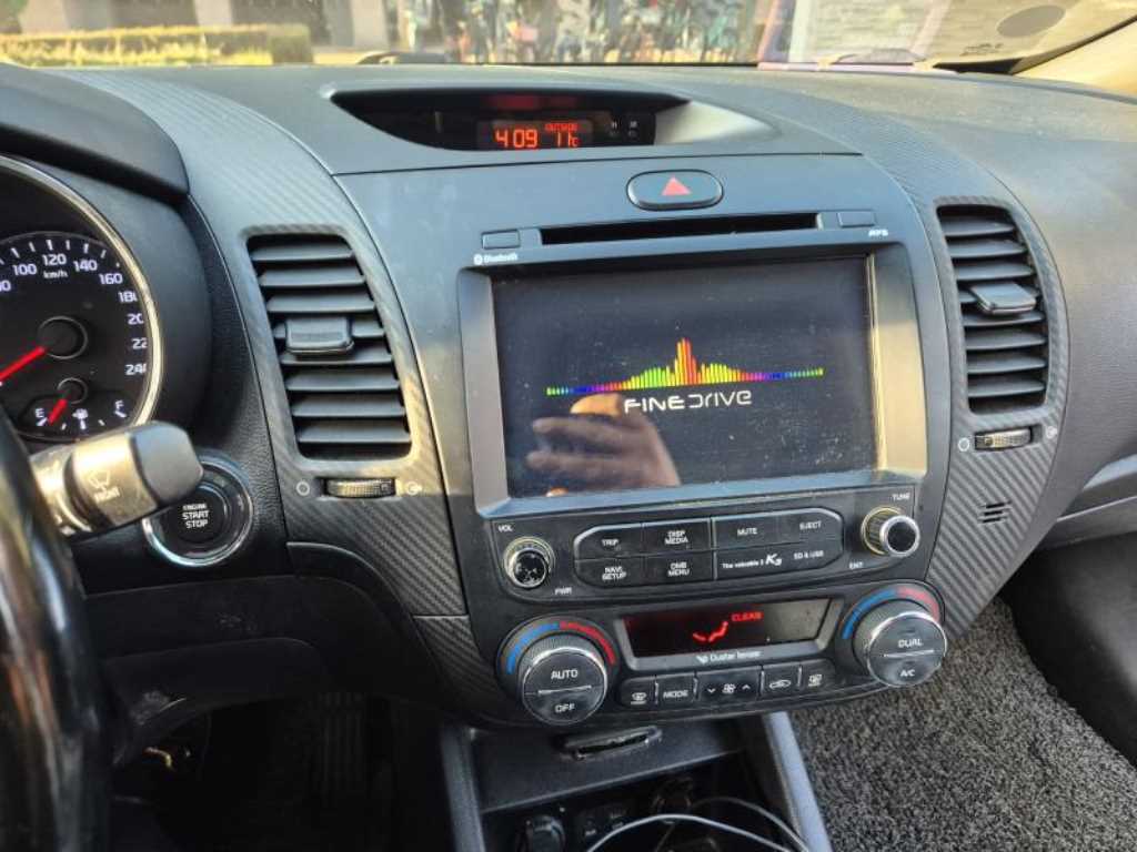 KIA K3 - Vista 5